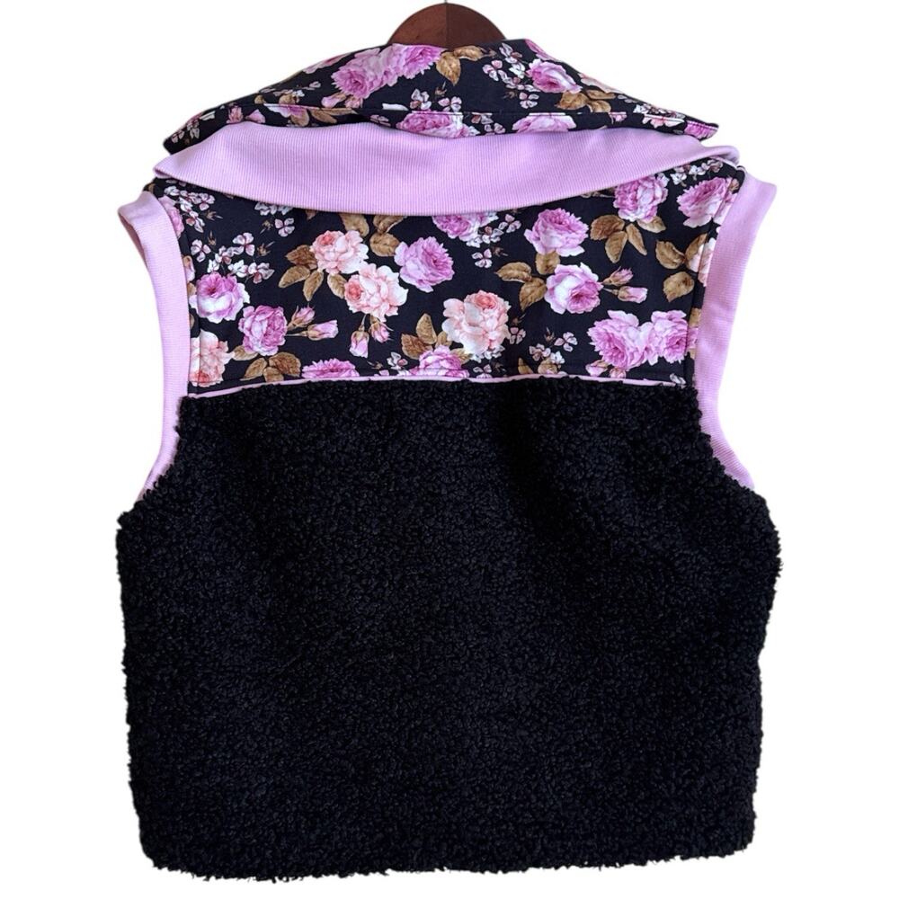 For Love And Lemons Faux Shearling Floral Pink Black Vest Medium NWT - Picture 2 of 10